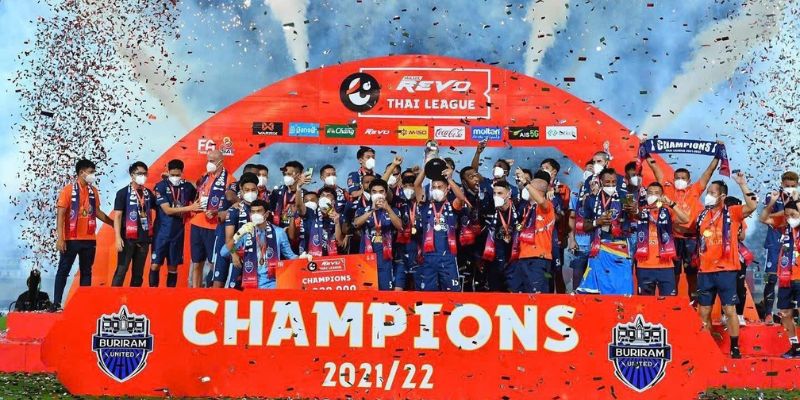 Giai đoạn đặt nền móng cho kỷ nguyên bóng đá chuyên nghiệp Thái Lan