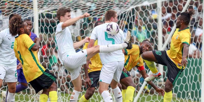 Các đội tuyển là thành viên của OFC đều có quyền tham dự